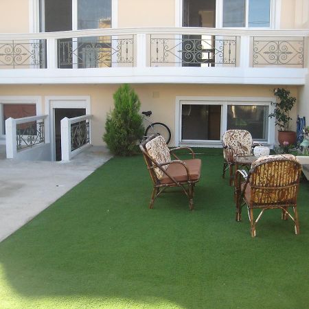 Rea'S Guest House 阿特米达 外观 照片