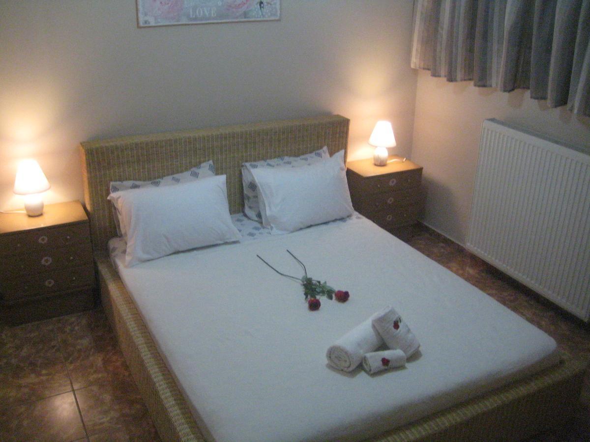 Rea'S Guest House 阿特米达 外观 照片