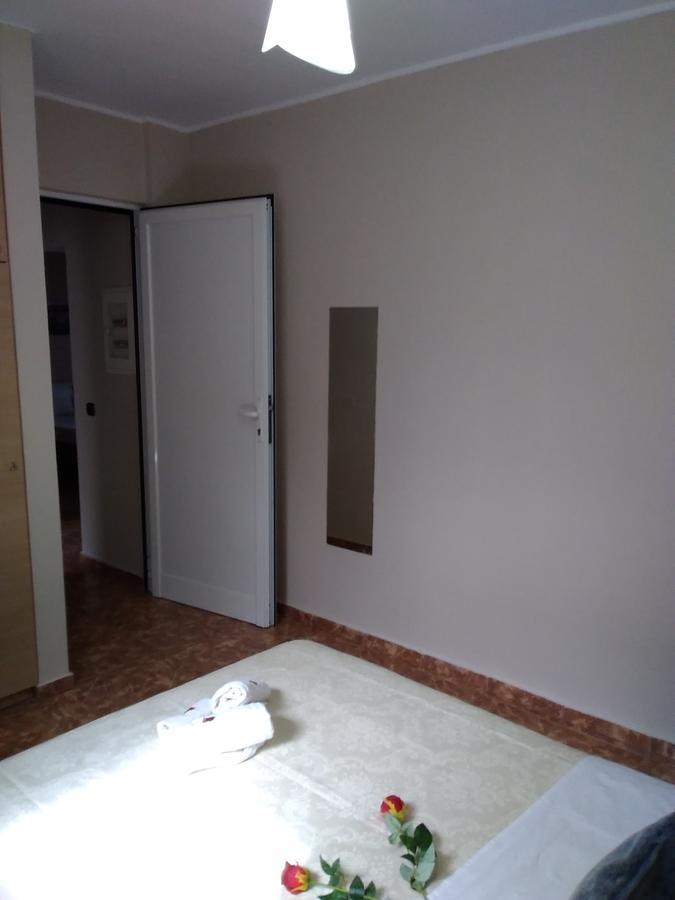 Rea'S Guest House 阿特米达 外观 照片
